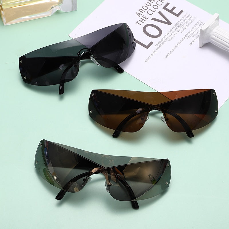GUVIVI Punk One Piece Sunglasses